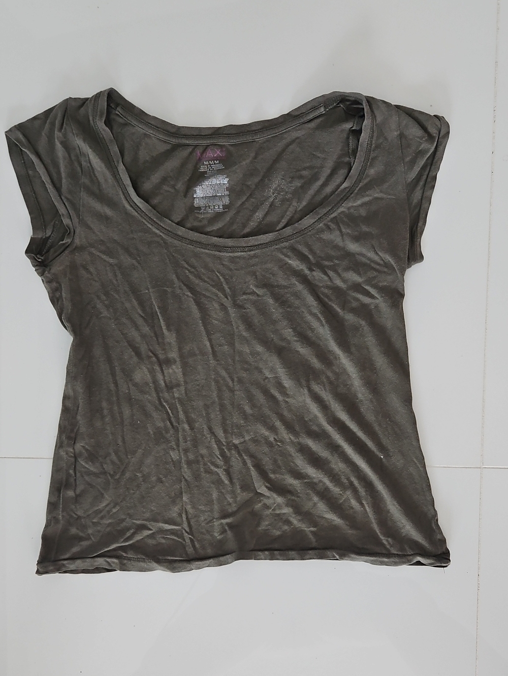 Max Rave Scoop Neck Short Sleeve Tee - Olive